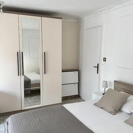 Apartment And Makaj *