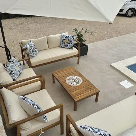 Apts&rooms Makaj - 80m From * Basina