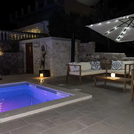 Apts&rooms Makaj - 80m From * Basina